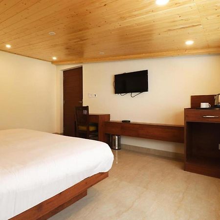 Hotel Mussoorie Heights Деградун Екстер'єр фото